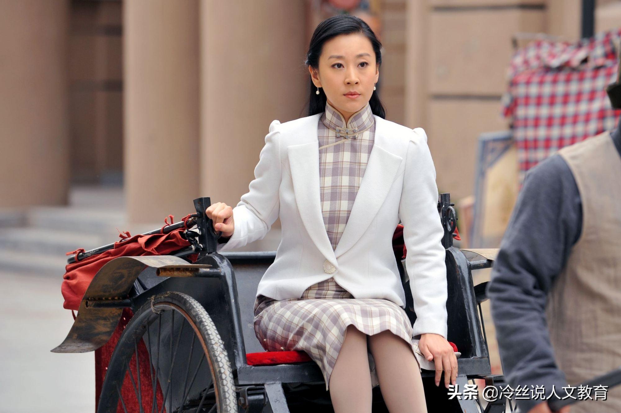 經(jīng)典女特工諜戰電視?。ㄆ梁每吹呐毓る娨晞。? width=