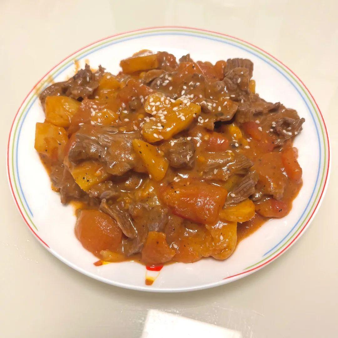 學(xué)做菠蘿炒牛肉，看這個(gè)視頻就夠了!