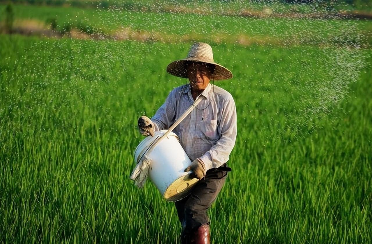 農業(yè)是根本，農民是基石，是大地的智者，是自然的使者